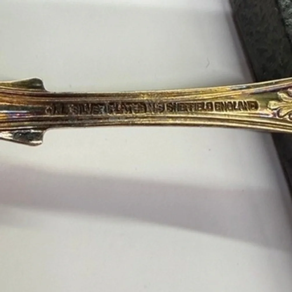 Holt Renfrew Sheffield‎ England Vintage Silver Plate Spoons Set of 6 with Case